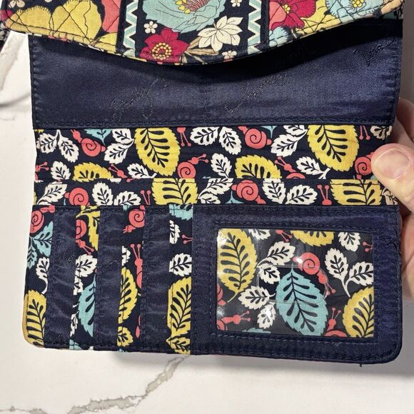 Vera Bradley Happy Snails Women’s Crossbody  Wallet Quilted Cotton Retired 2011 - Picture 6 of 16